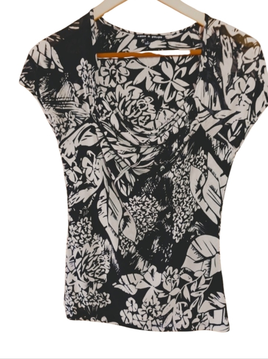 Cable & Gauge Tops - Cable & Gauge Sleeveless Top with Shrugged Neckline Black & White Size S